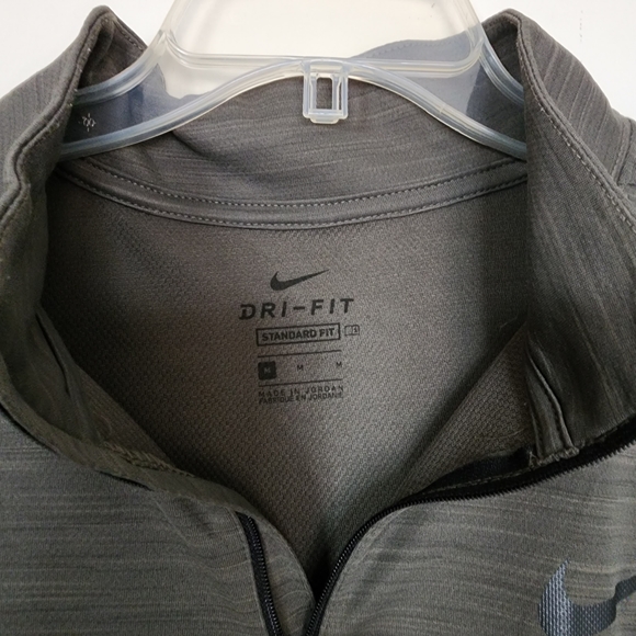 Nike Dri Fit Quarter Zip - Picture 3 of 5